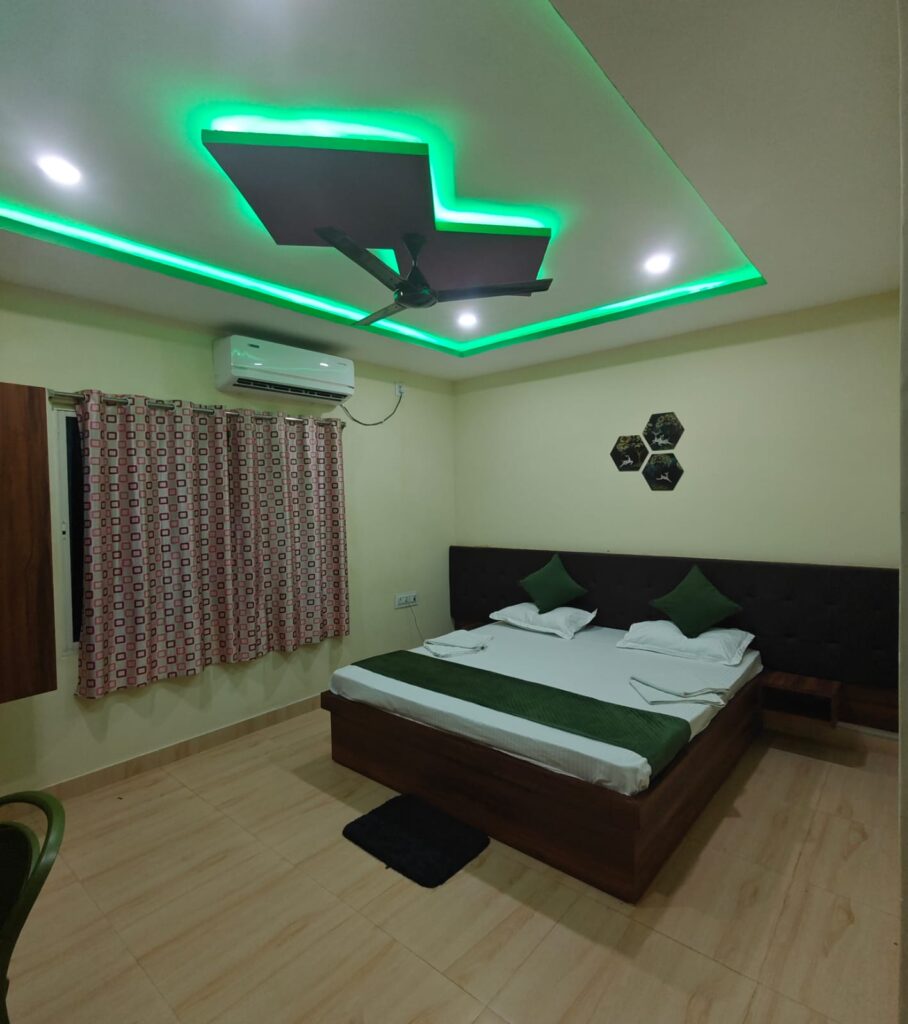 Restaurant in Bhitarkanika