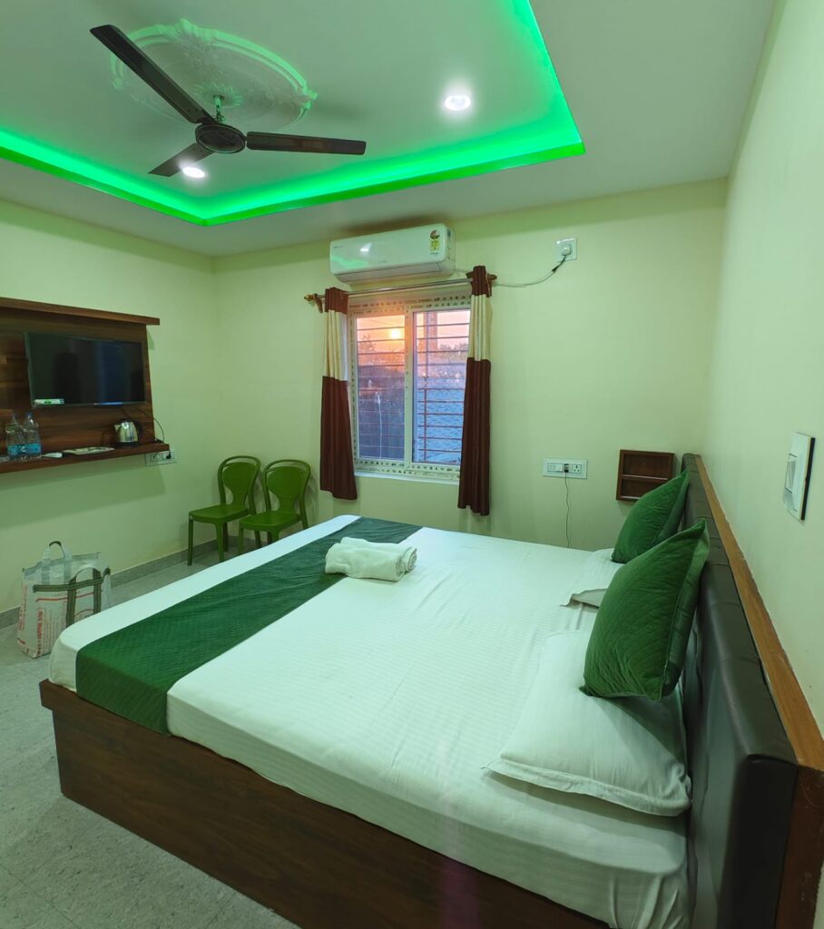 Restaurant in Bhitarkanika